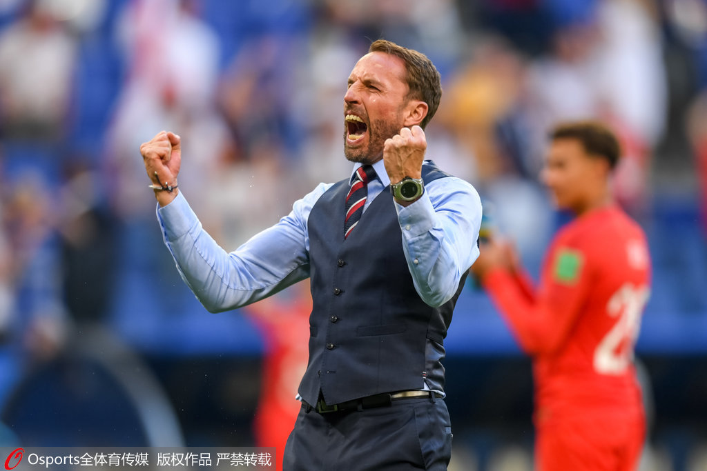  那不勒斯防线失误频出主教练遭媒体炮轰  